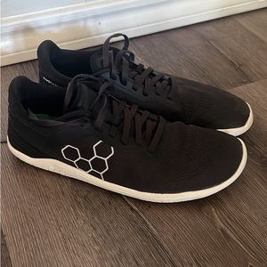 Vivo barefoot black tennis shoes - 39 / 8